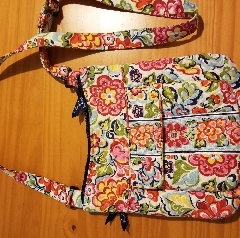 Vera Bradley crossbody purse